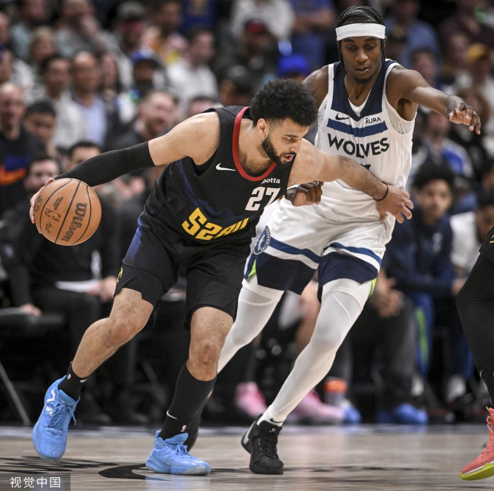 而球迷必须 而球迷必须